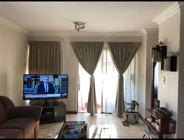 2 BEDROOM APARTMENT FOR SALE IN NIEUW MUCKLENEUK